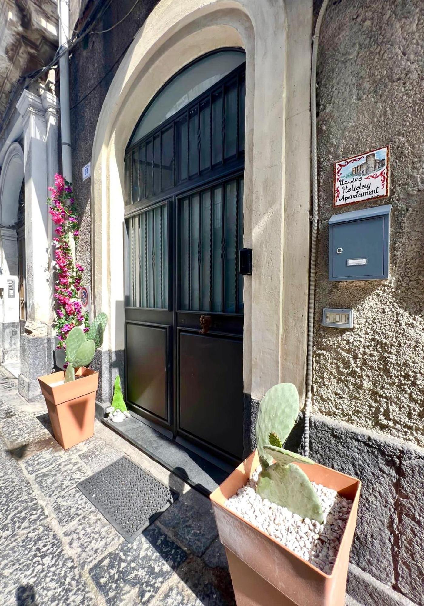 Ursino Holiday Apartment カターニア エクステリア 写真